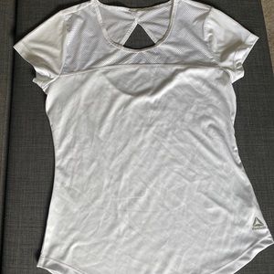 Reebox women’s white Athletic top. Size s